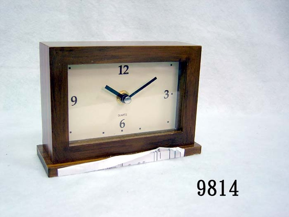 Other Material/Clock