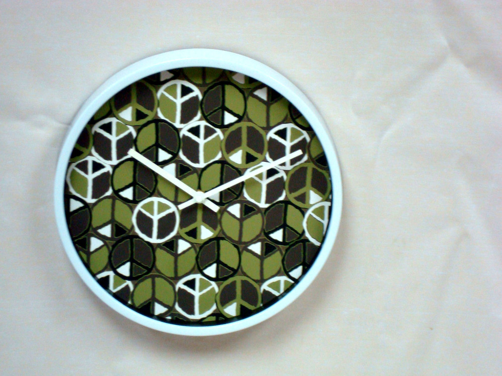 Other Material/Clock