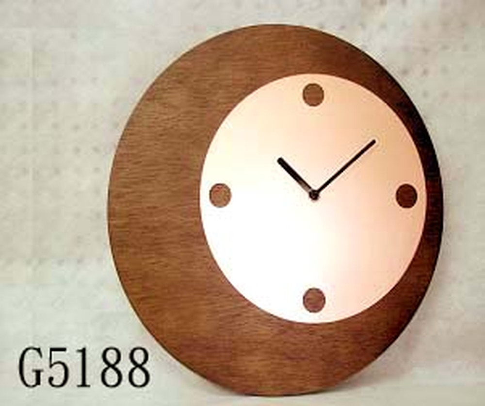 Other Material/Clock