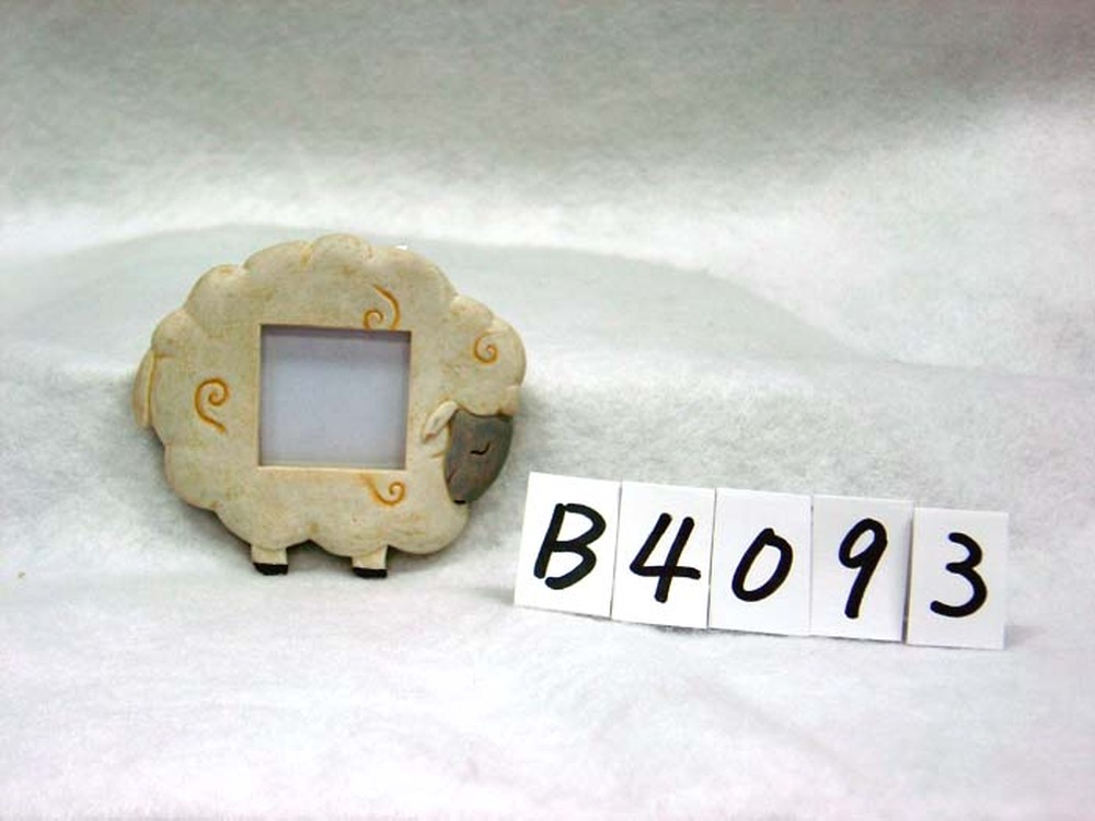 Other Material/Frame ornament