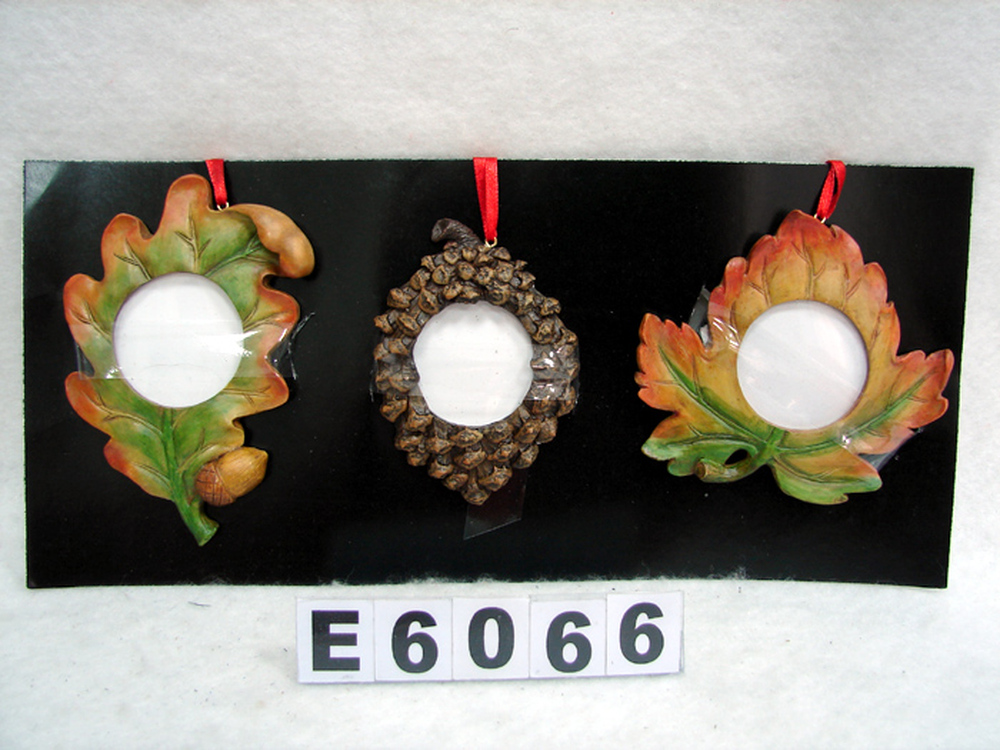 Other Material/Frame ornament