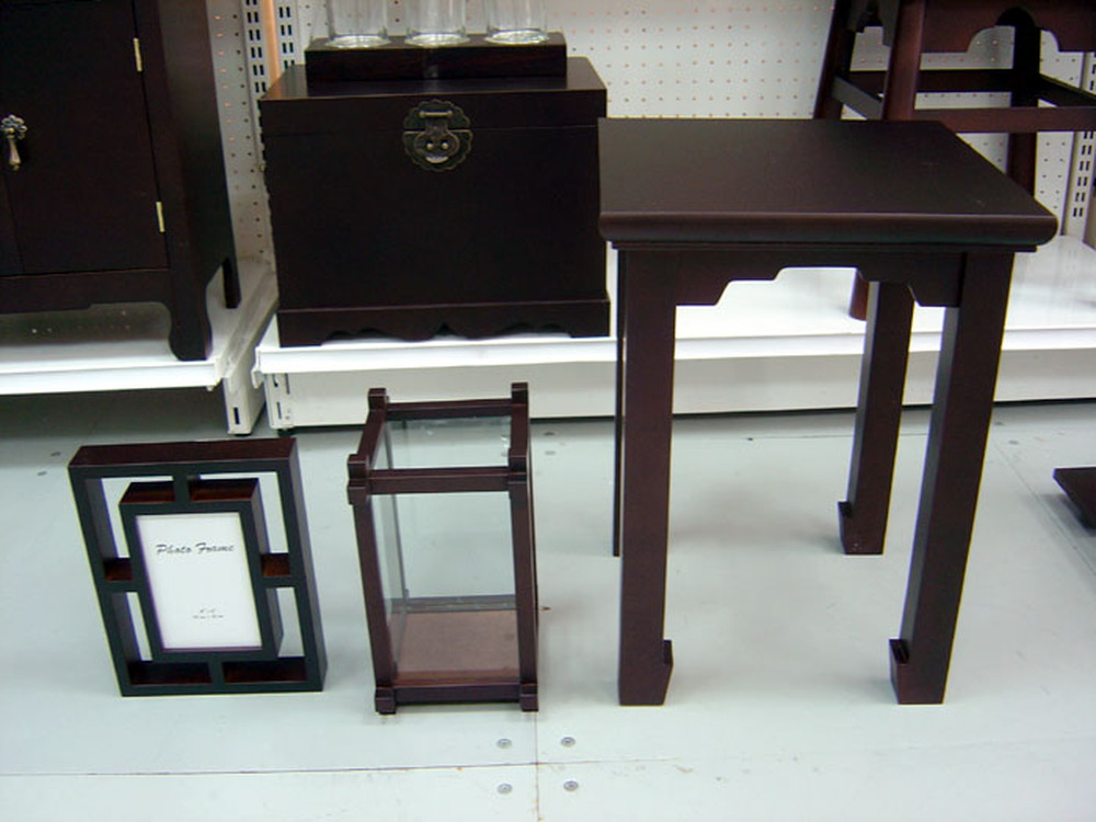 Other Material/Side table