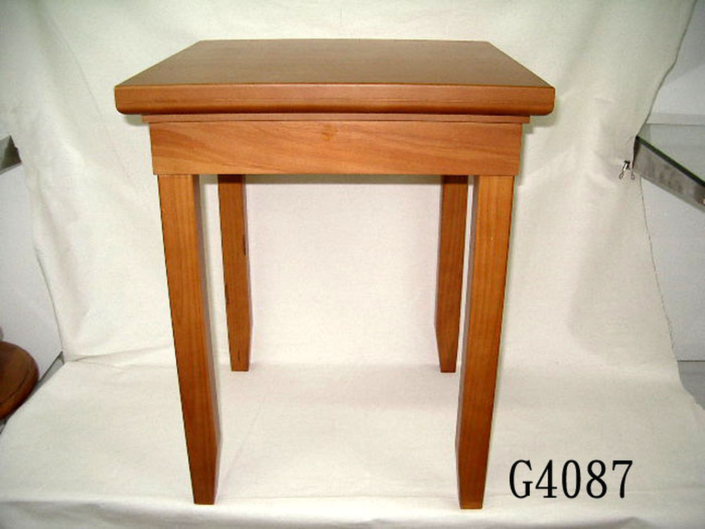 Other Material/Side table