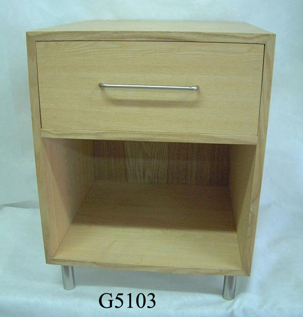 Other Material/Side table
