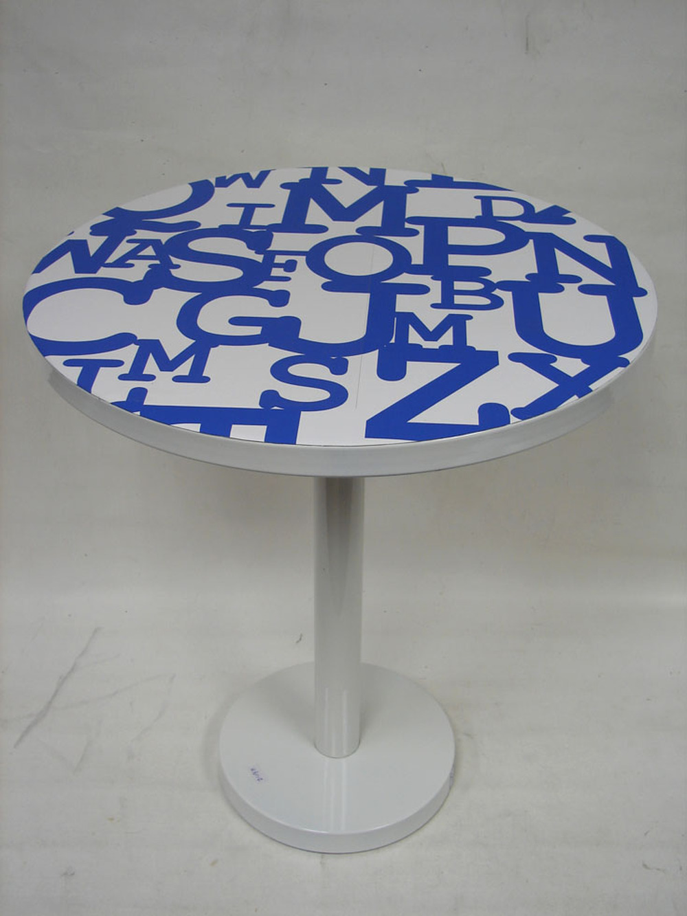 Other Material/Side table 