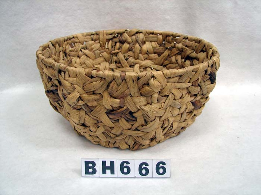 Other Material/Storage basket