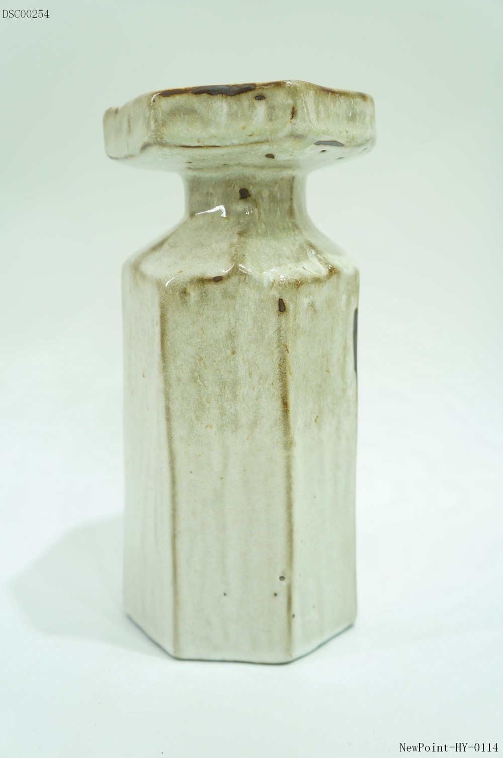 CANDLE HOLDER