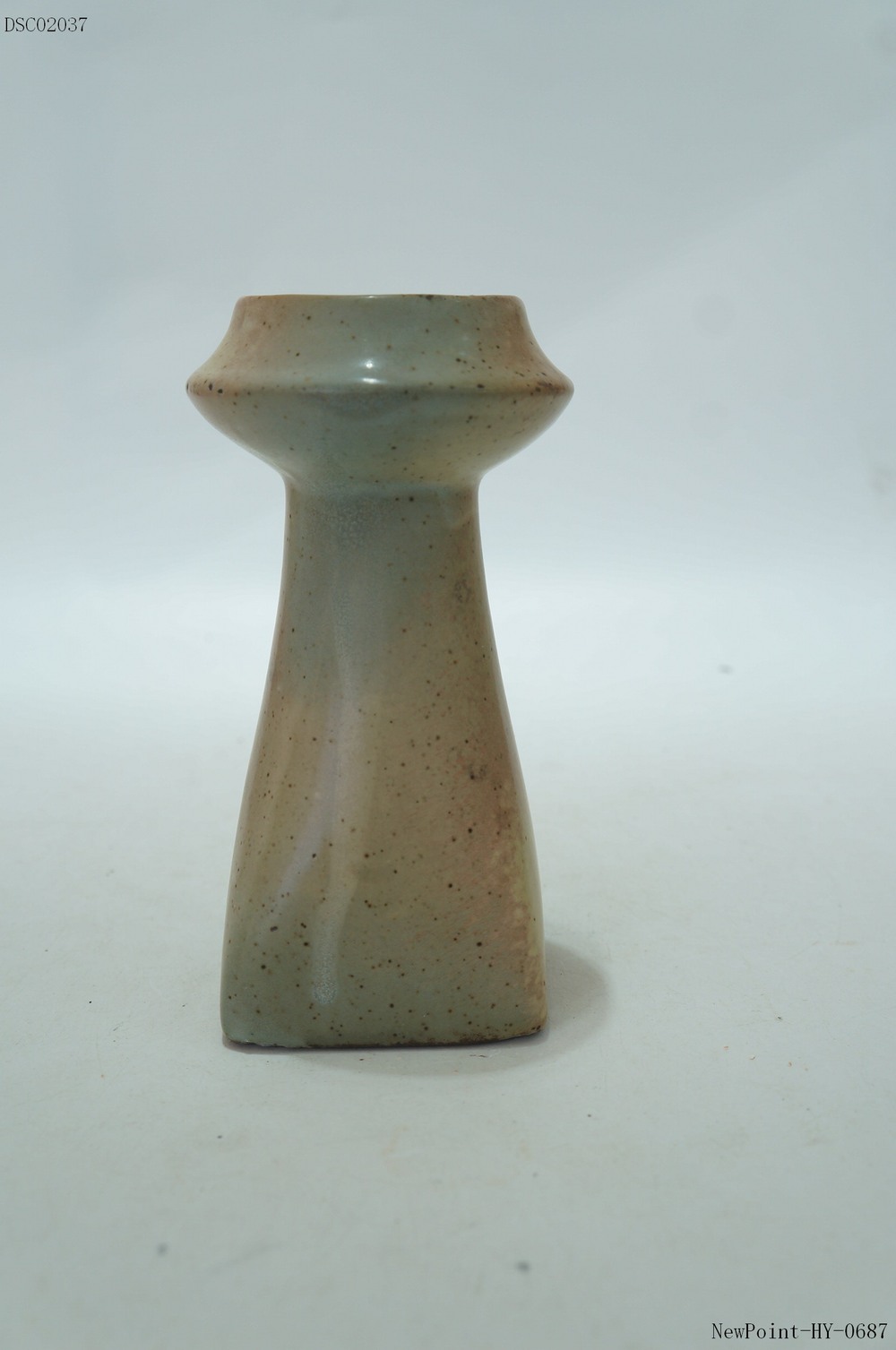 CANDLE HOLDER