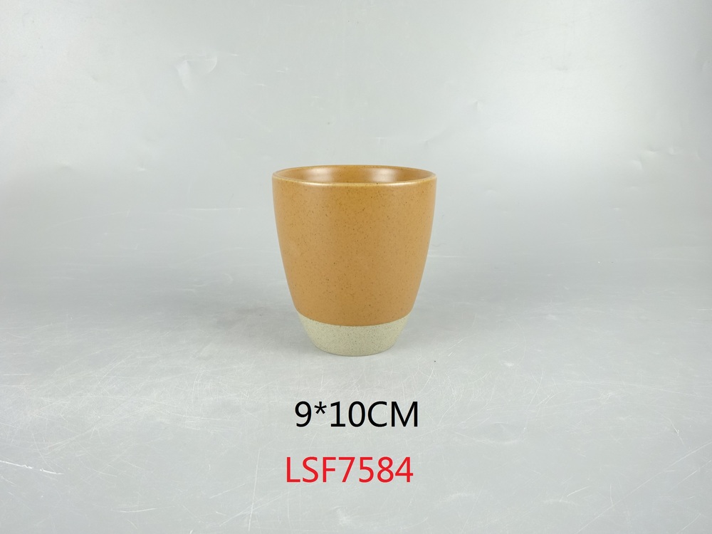CUP