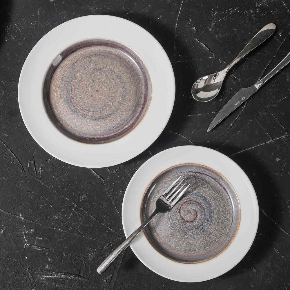 Dinnerware set