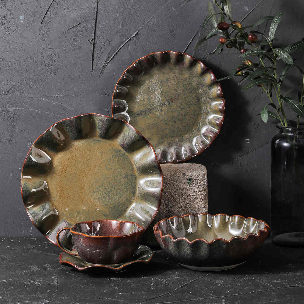 Dinnerware set