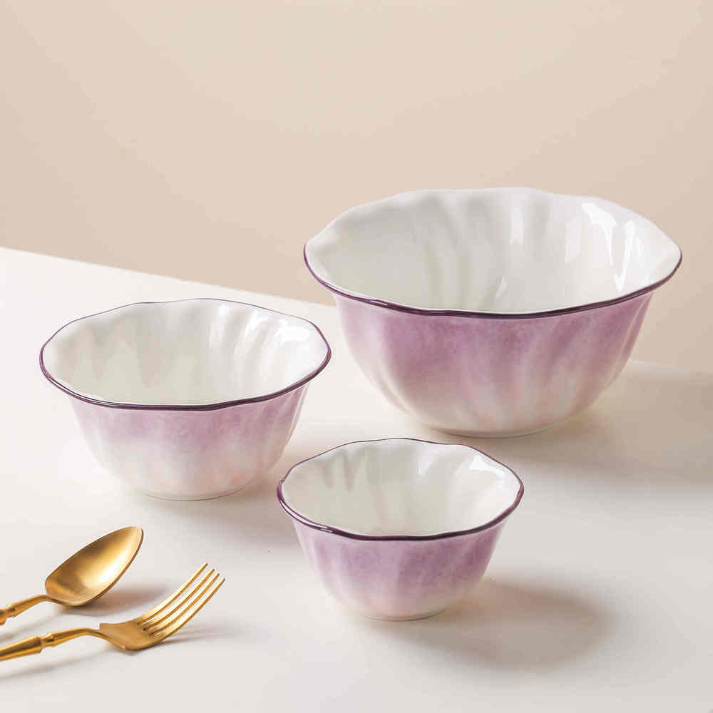 Dinnerware set