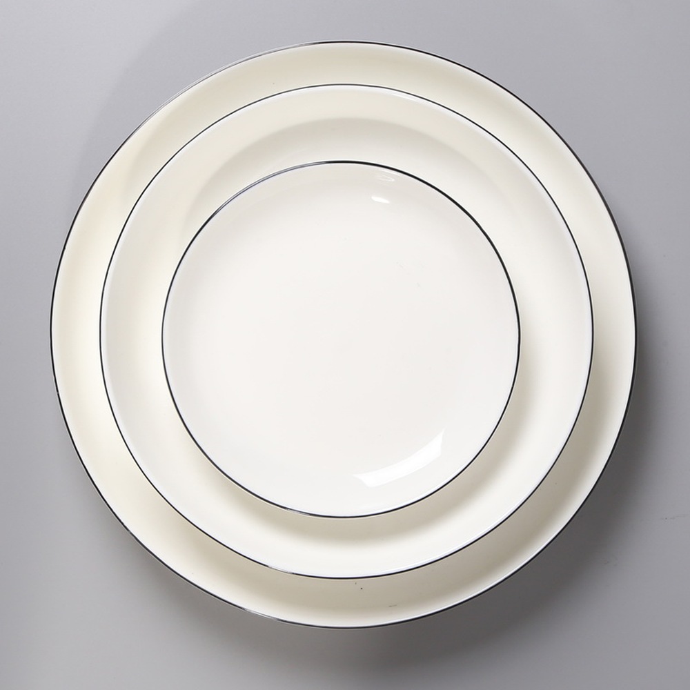 Dinnerware set
