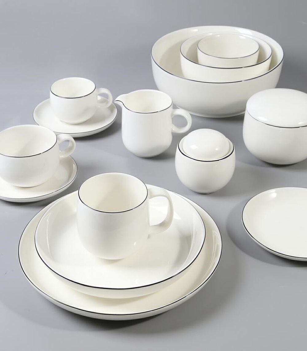 Dinnerware set