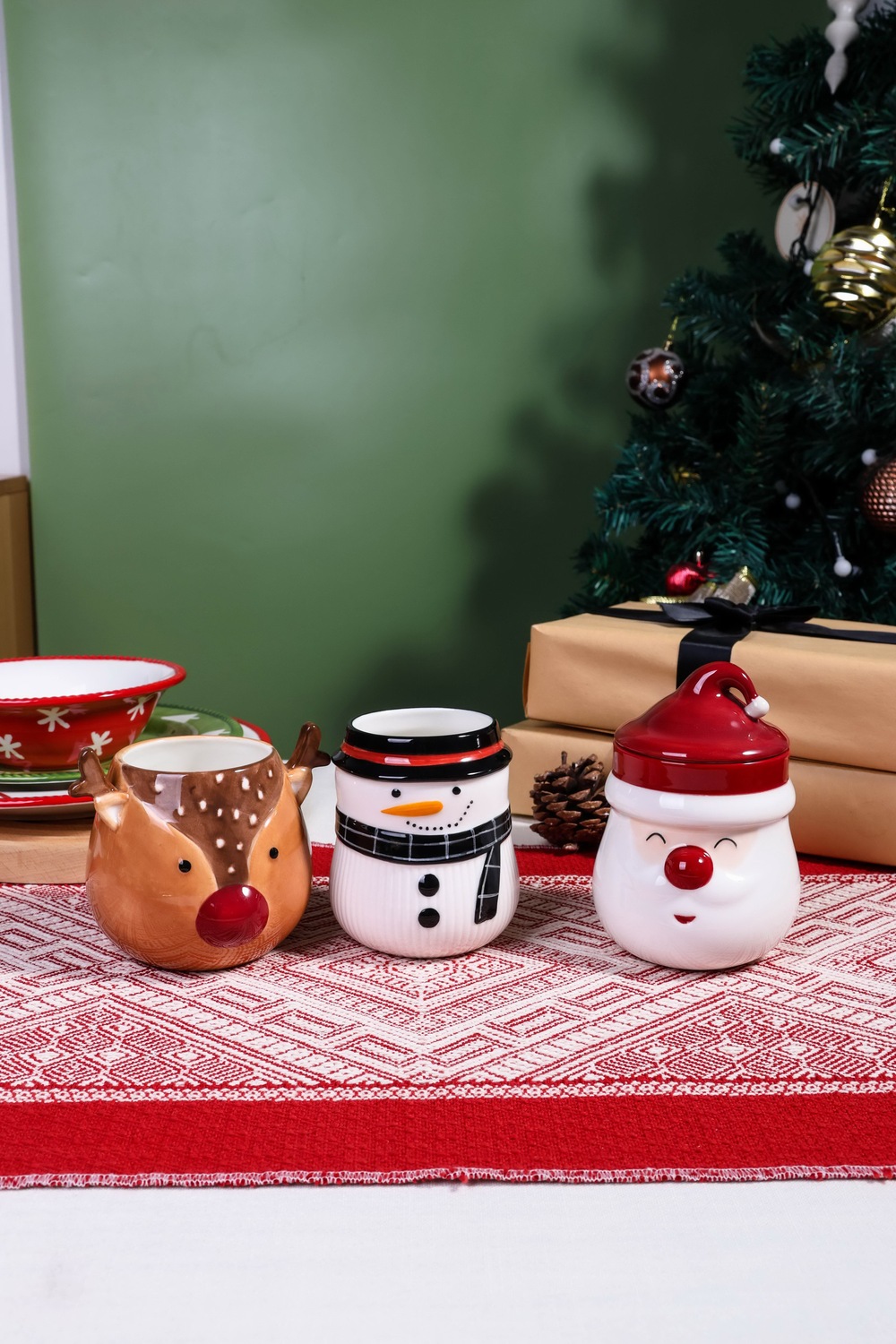 Dinnerware set