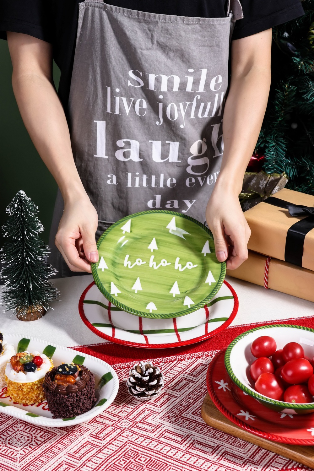Dinnerware set