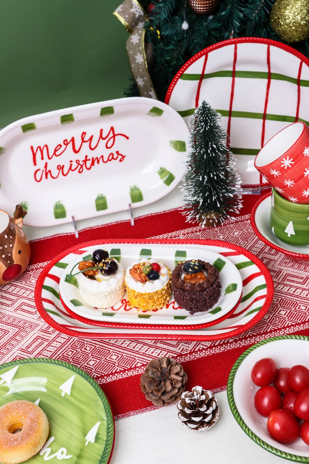 Dinnerware set