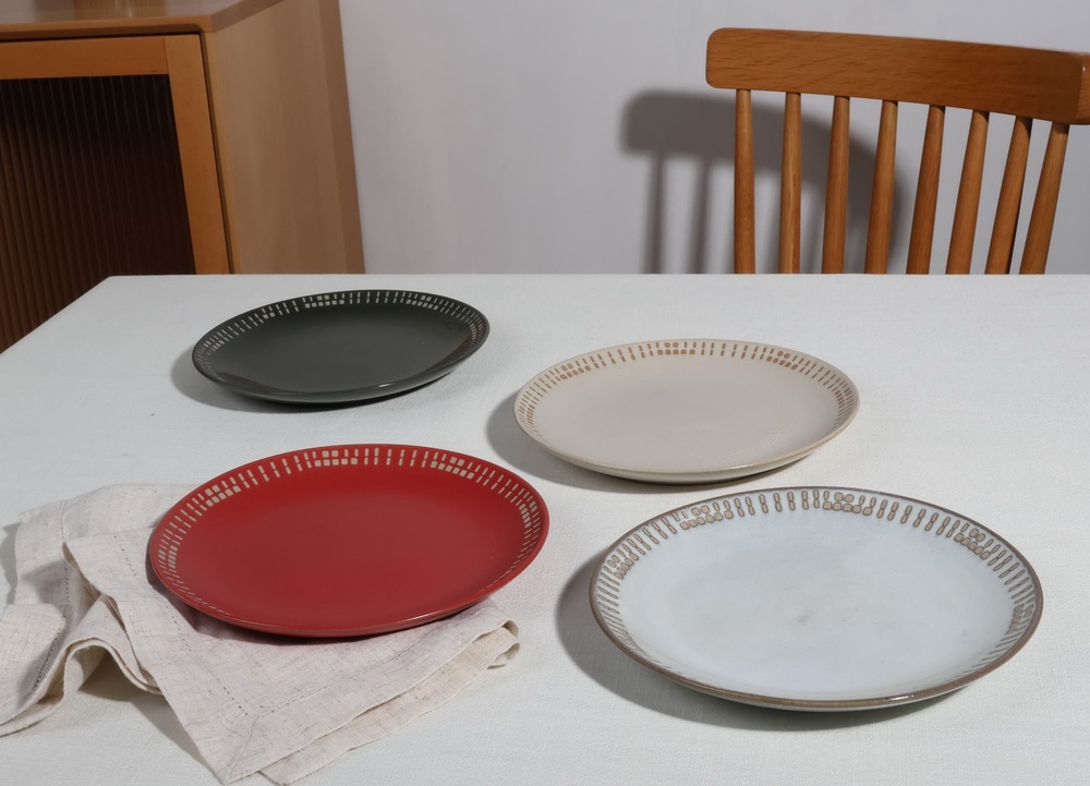 Dinnerware set