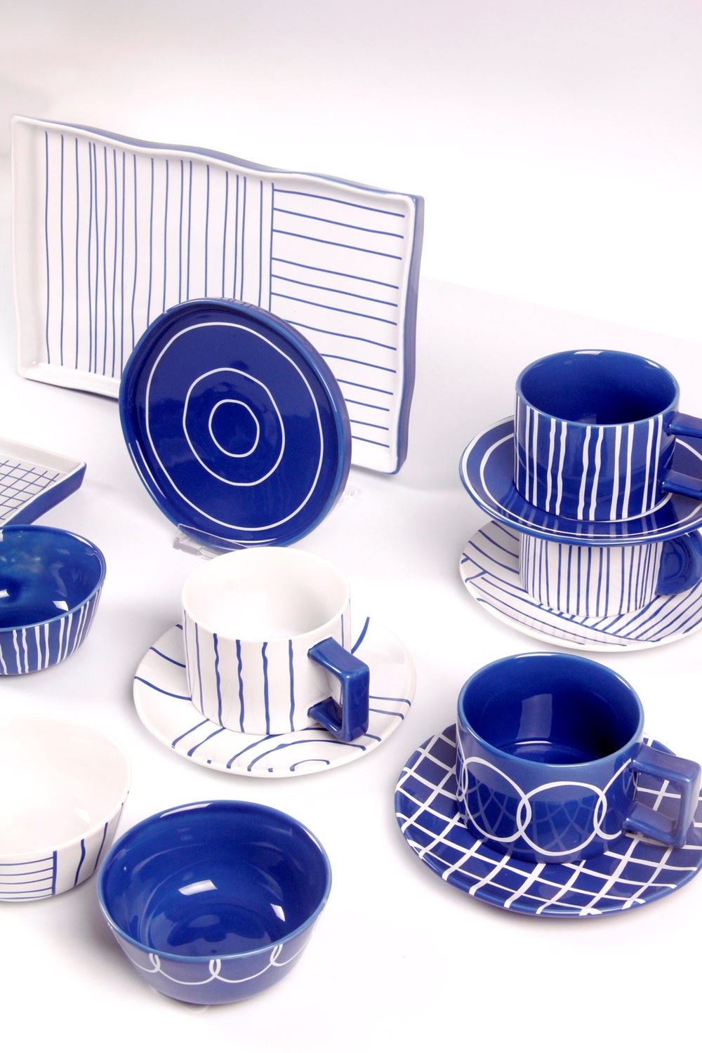 Dinnerware set