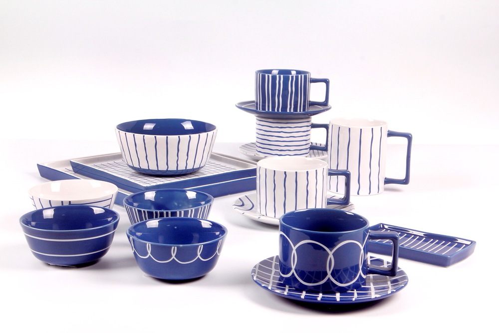 Dinnerware set