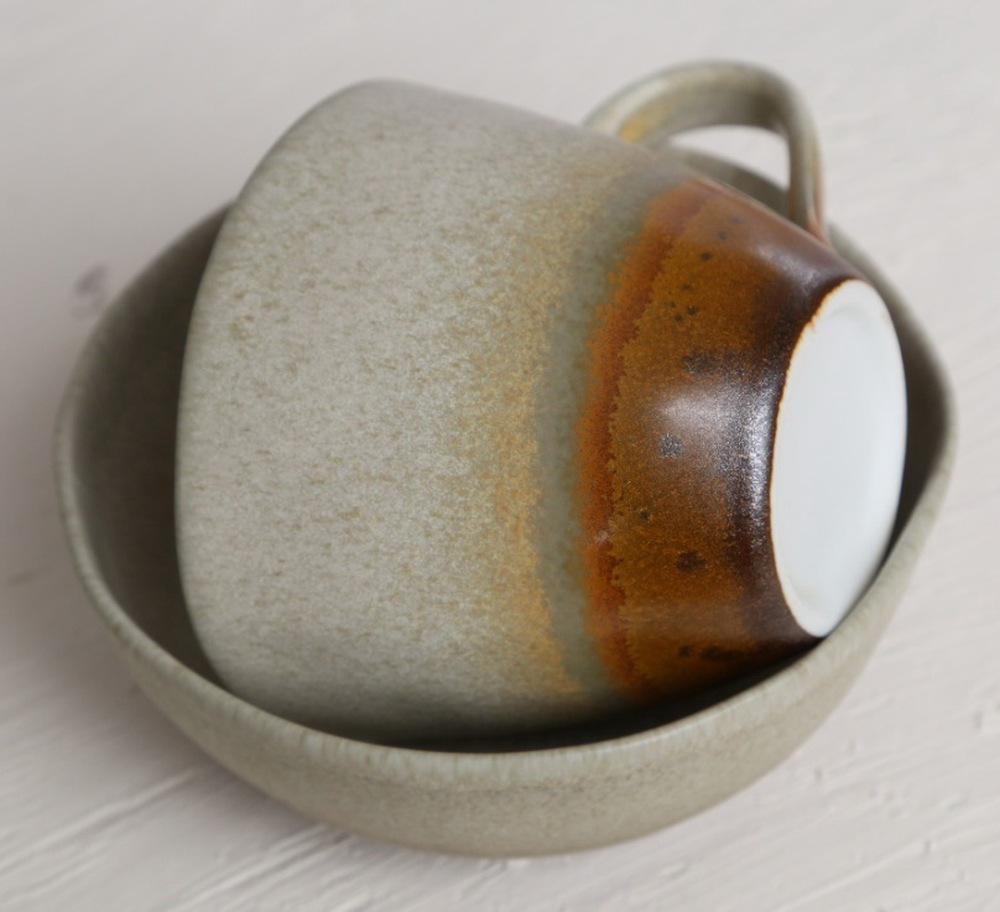 Dinnerware set