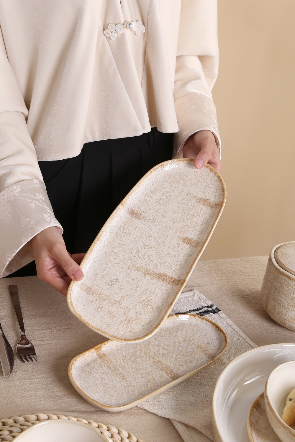 Dinnerware set