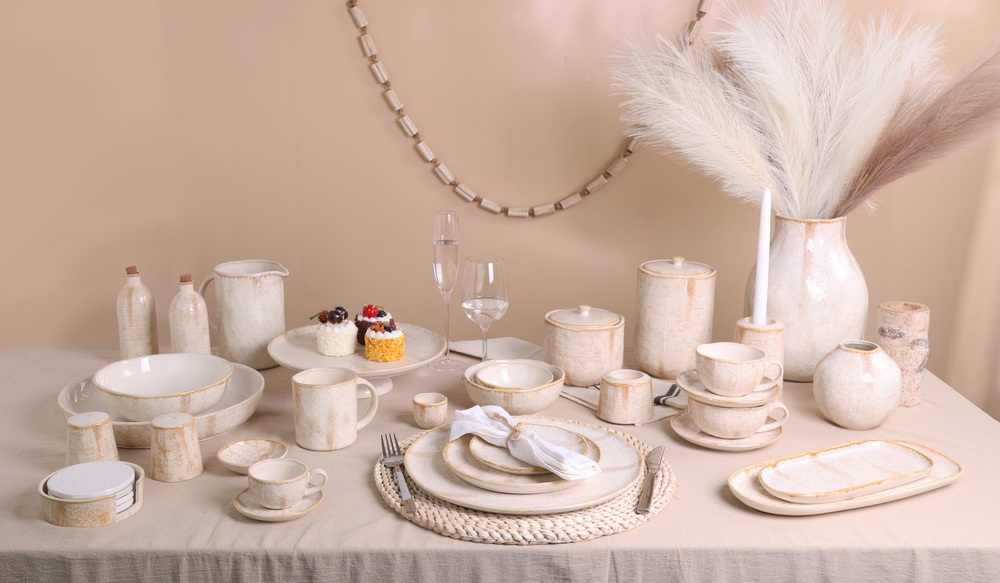 Dinnerware set
