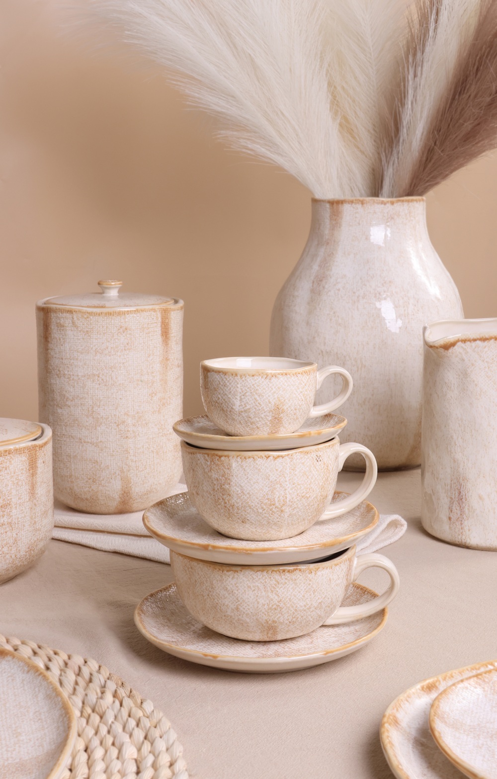 Dinnerware set