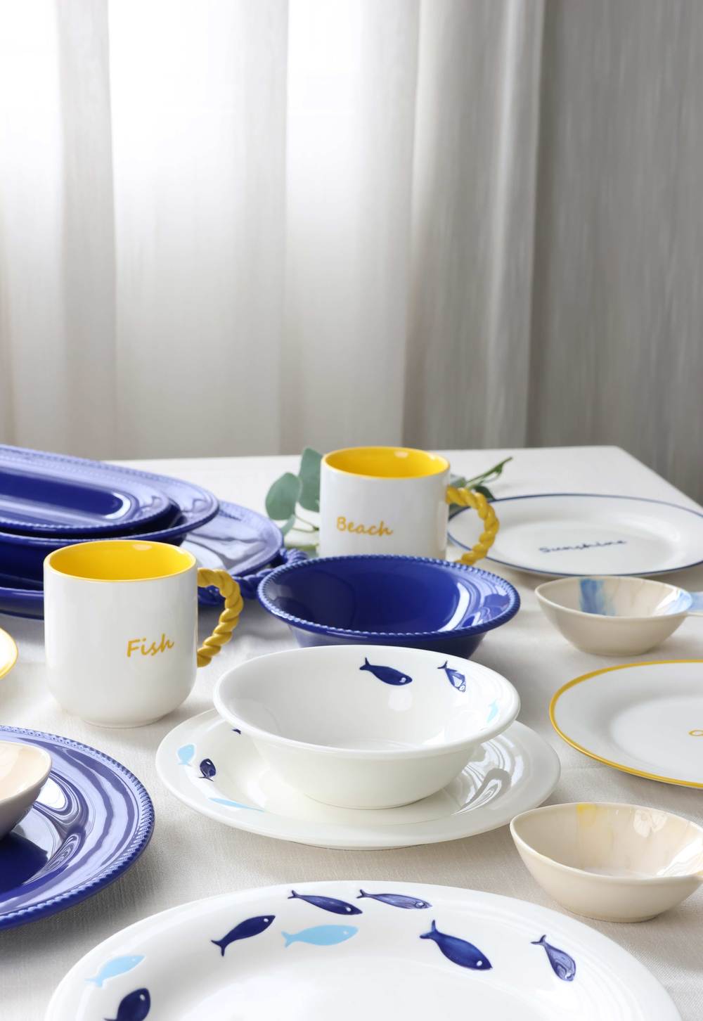 Dinnerware set