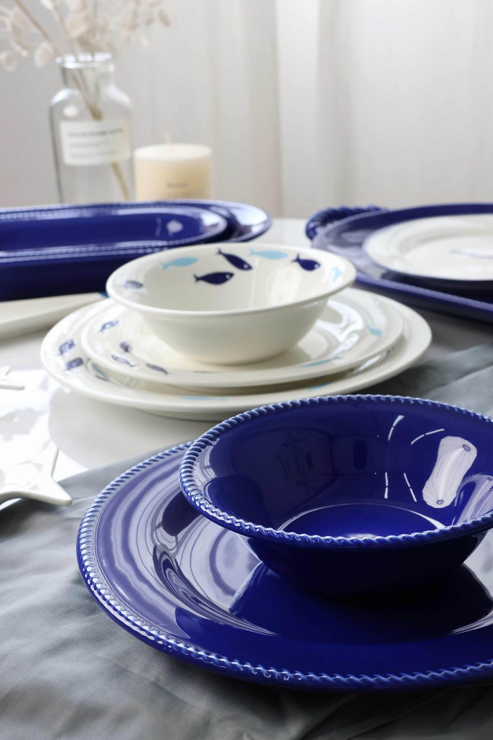 Dinnerware set