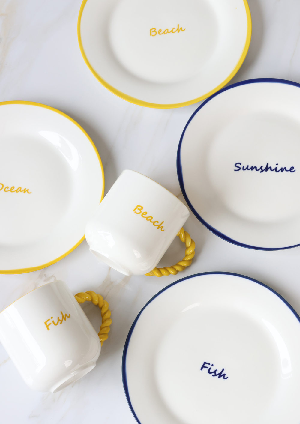 Dinnerware set