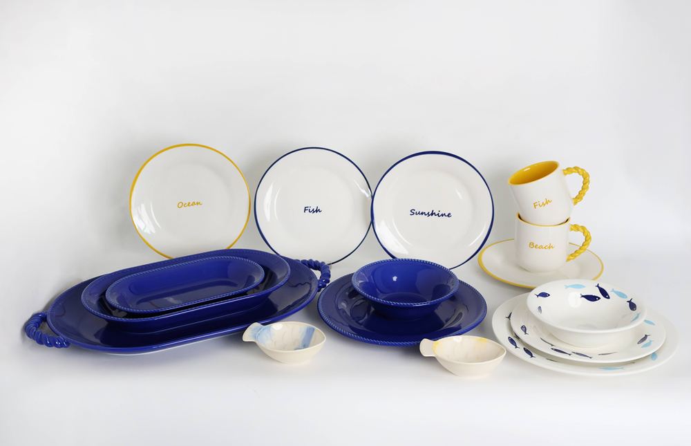 Dinnerware set