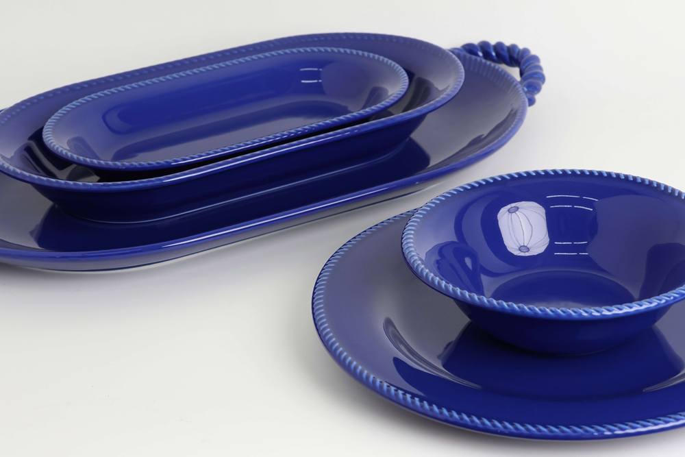 Dinnerware set