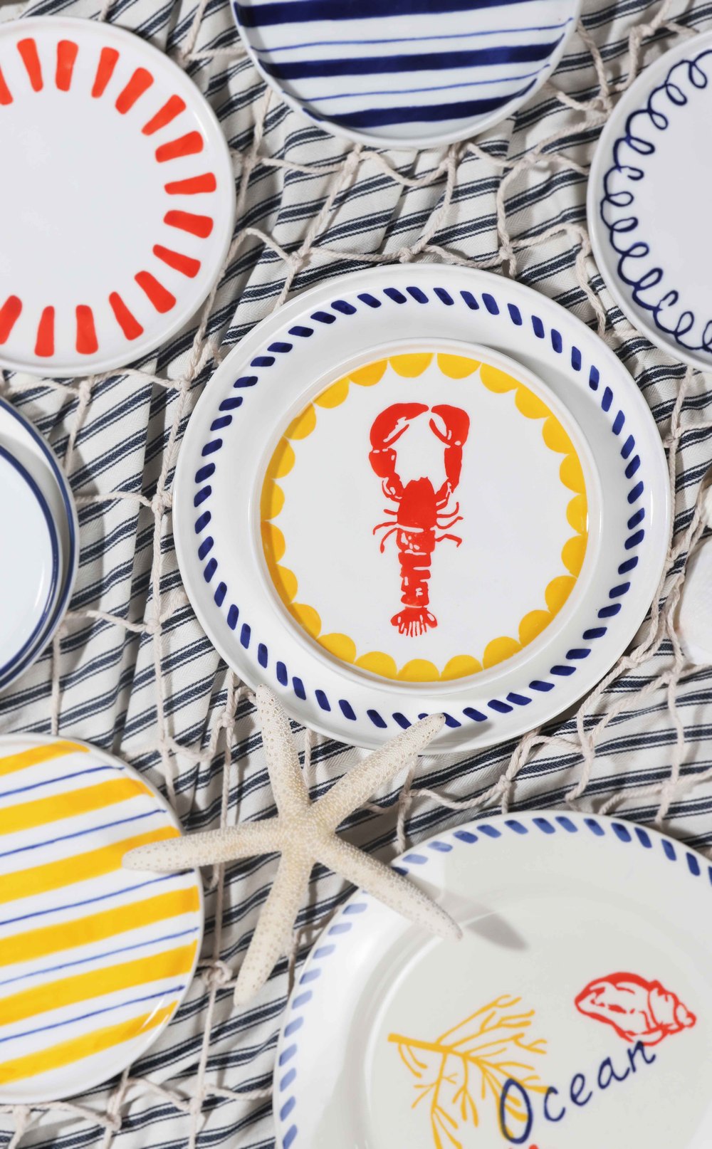 Dinnerware set