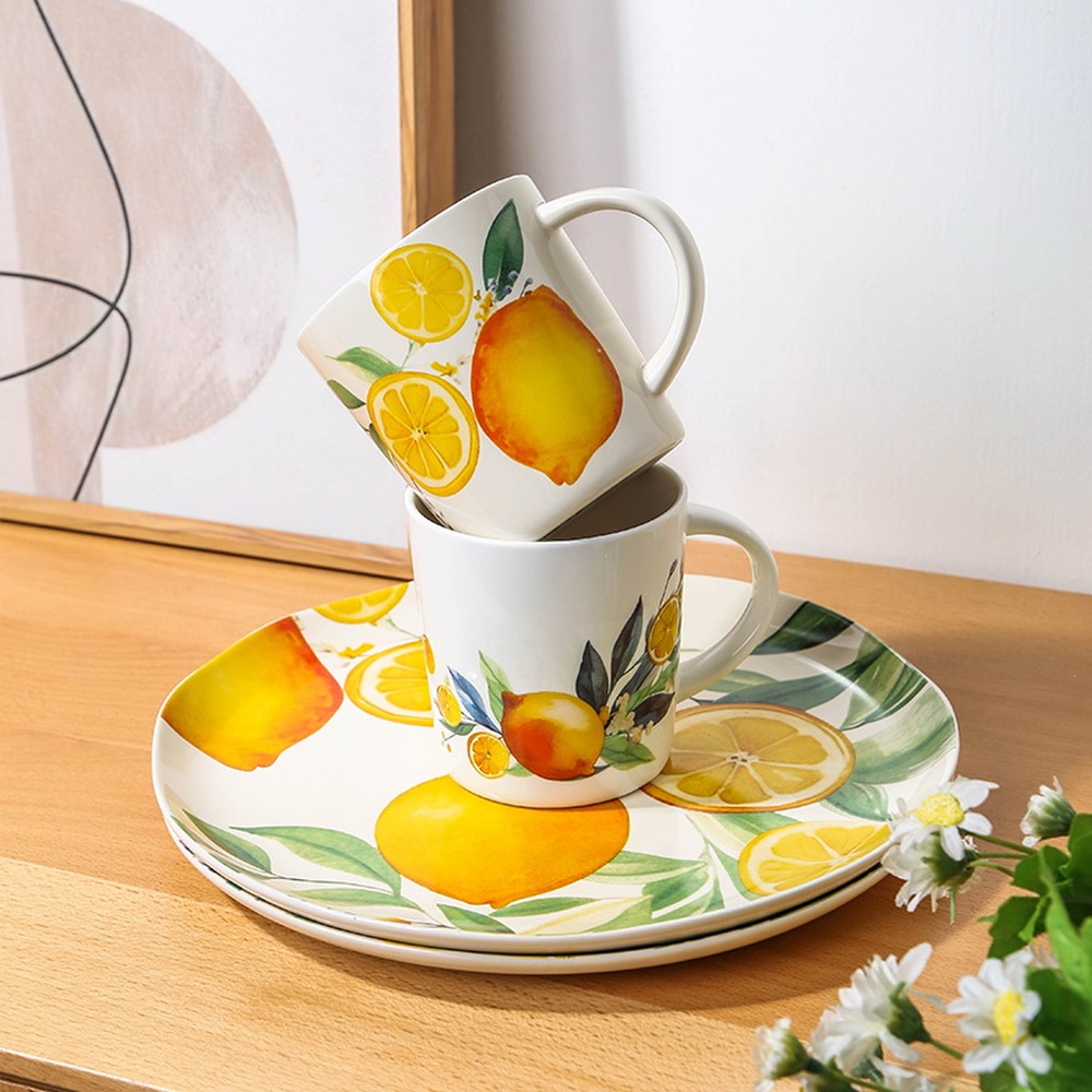 Dinnerware set