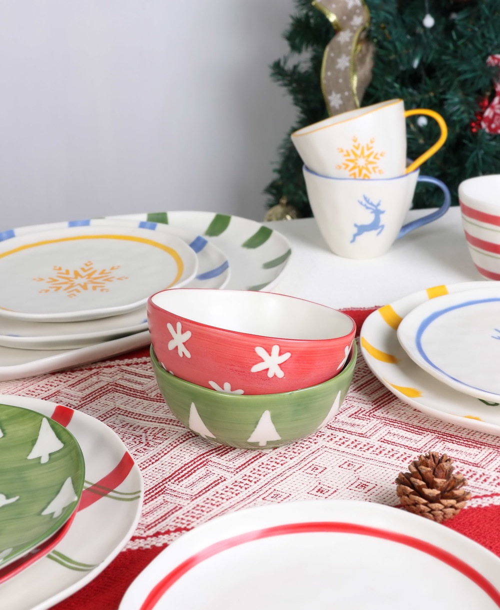 Dinnerware set
