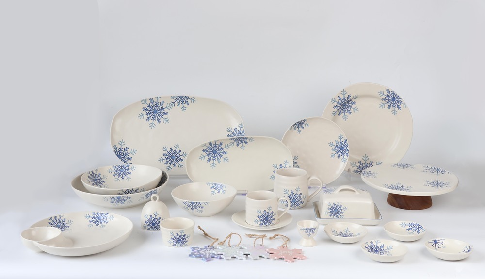 Dinnerware set