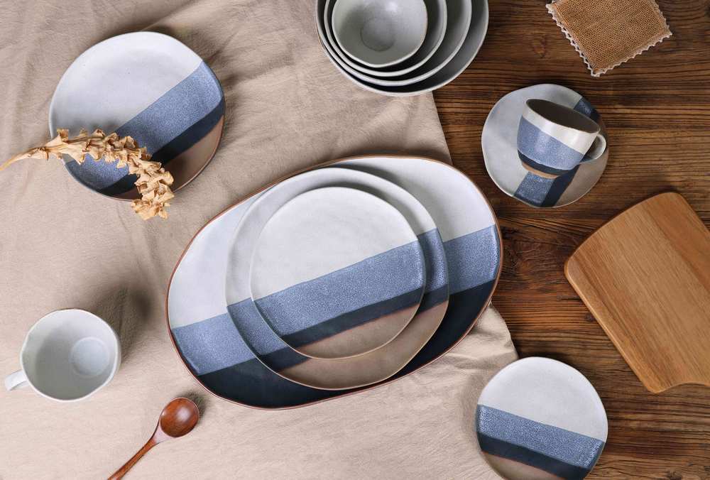 Dinnerware set