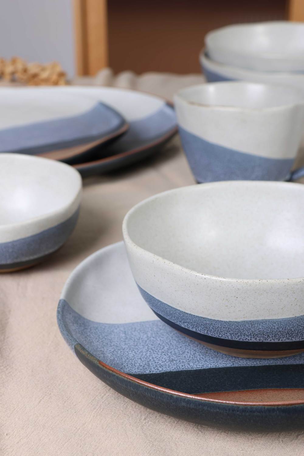 Dinnerware set