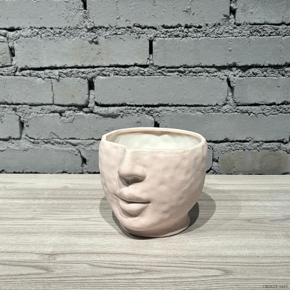 PLANTER