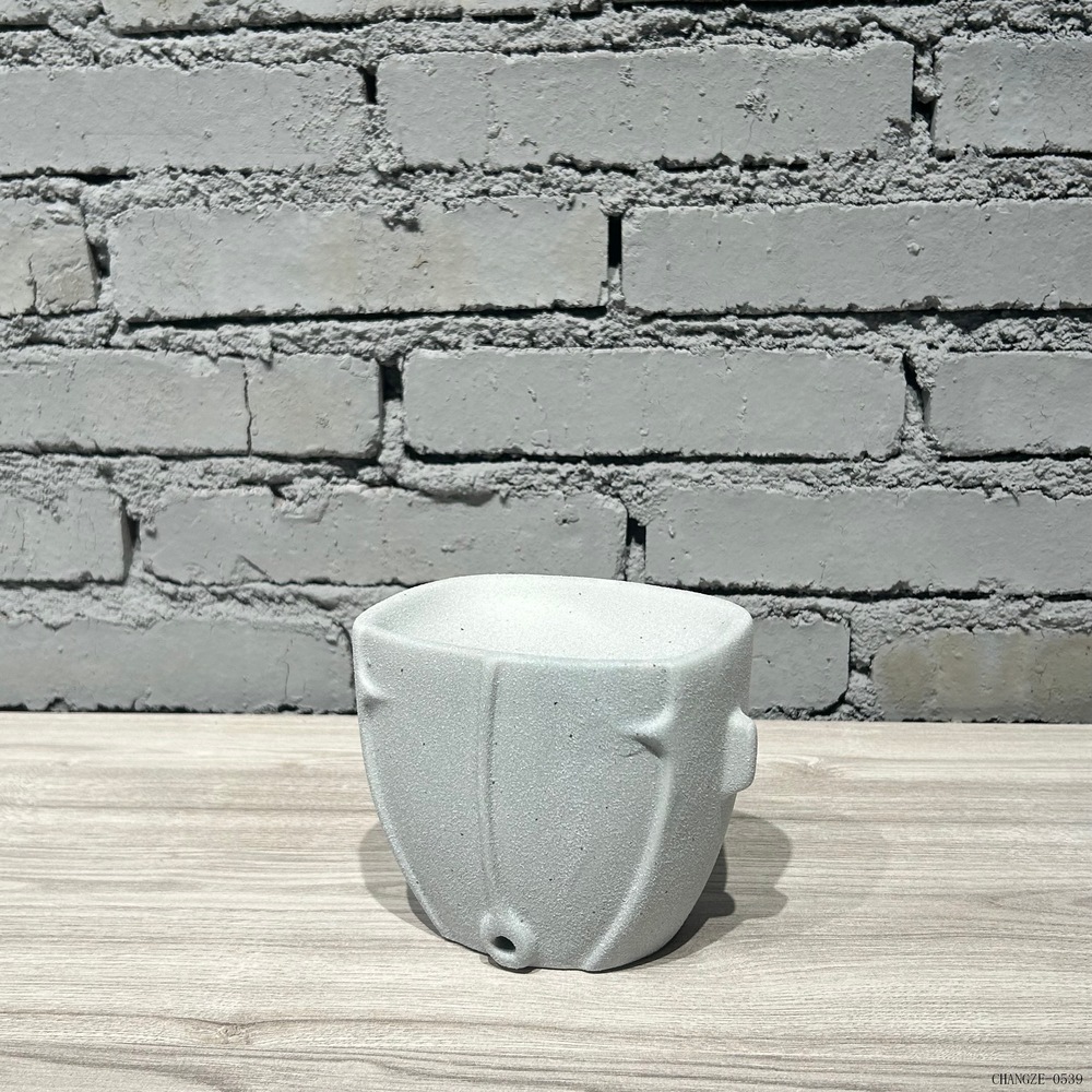 PLANTER