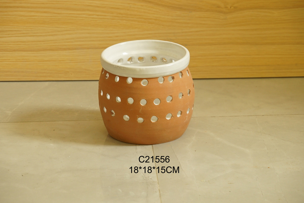 PLANTER