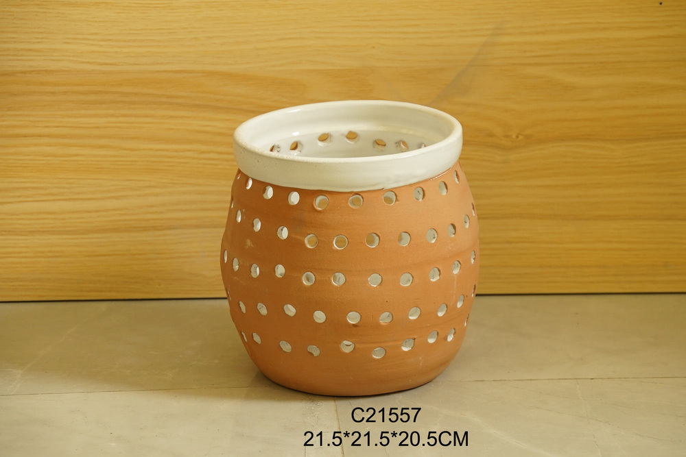 PLANTER