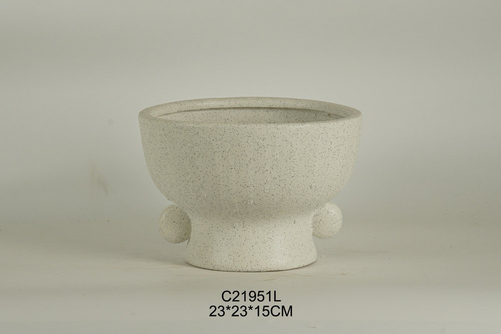 PLANTER