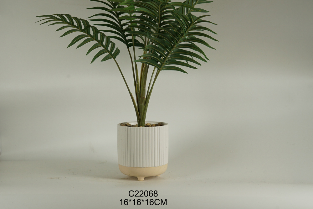 PLANTER