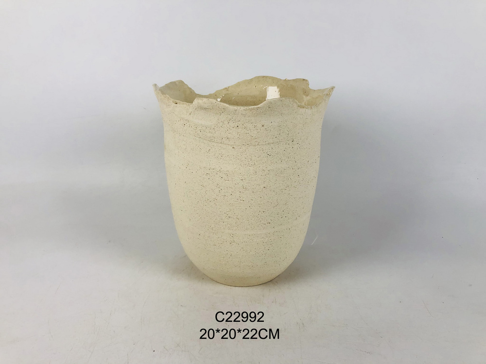 PLANTER