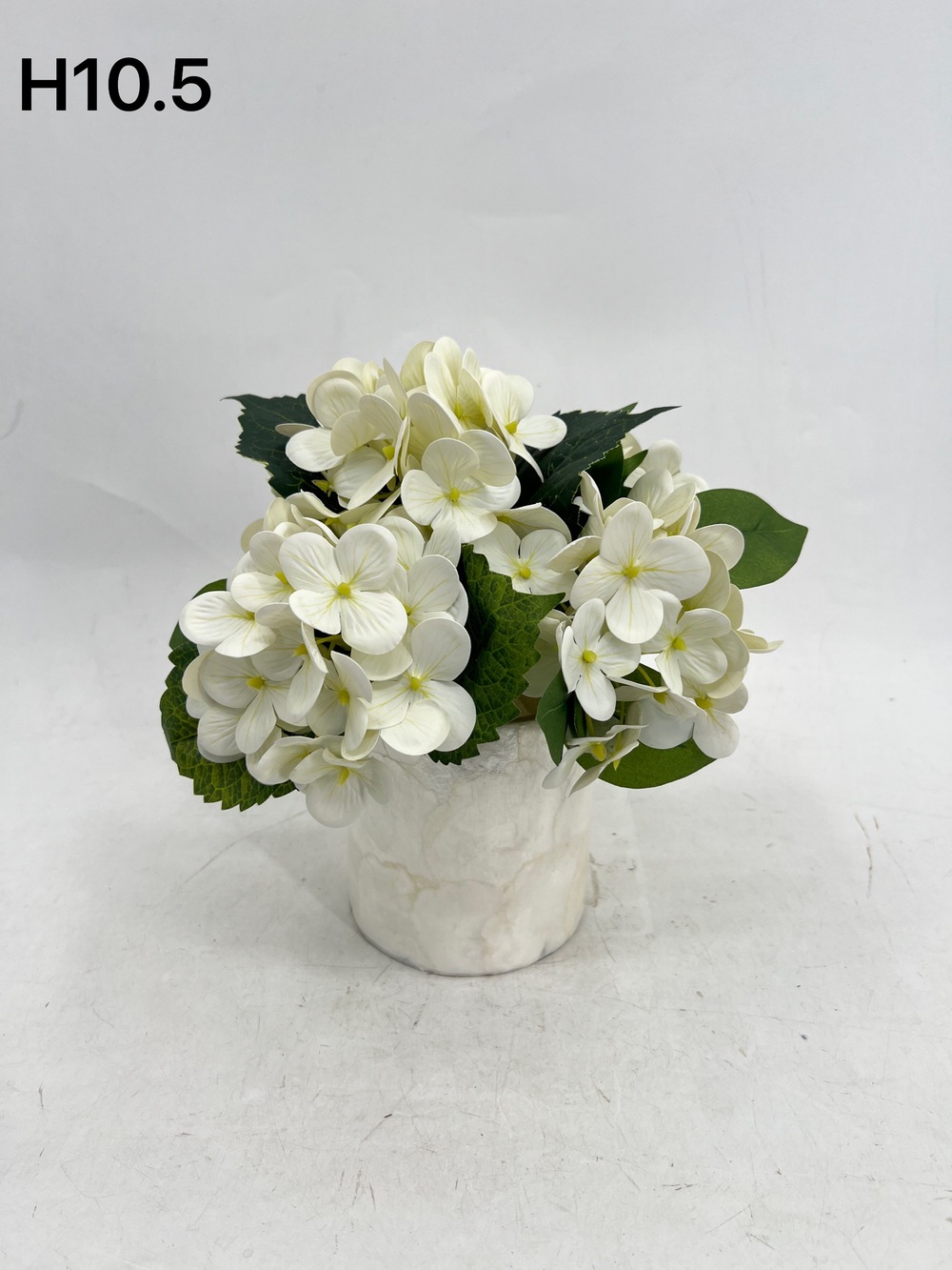 Botanical table decor