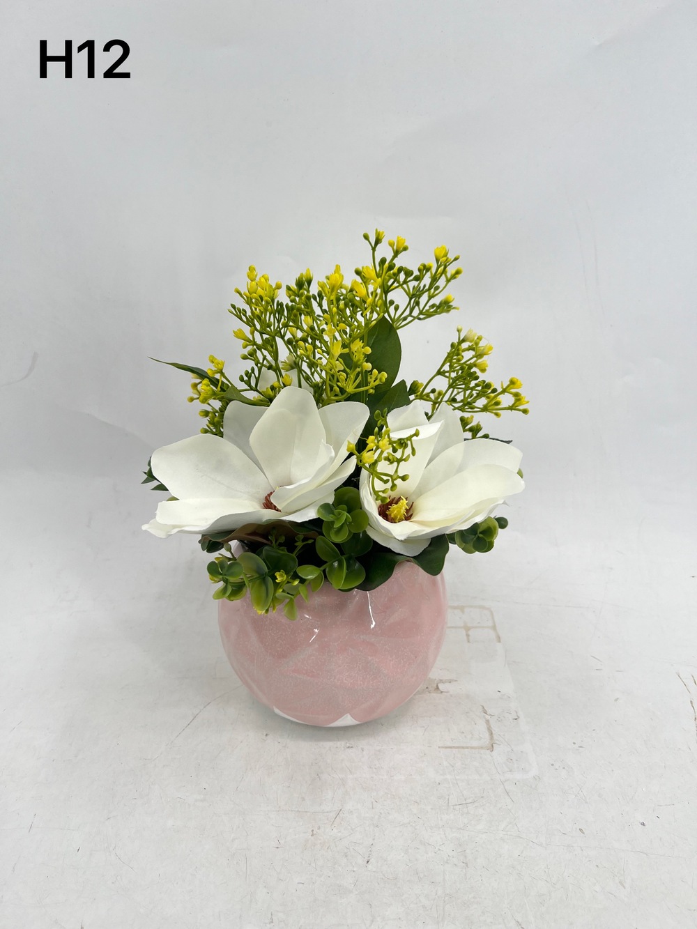 Botanical table decor