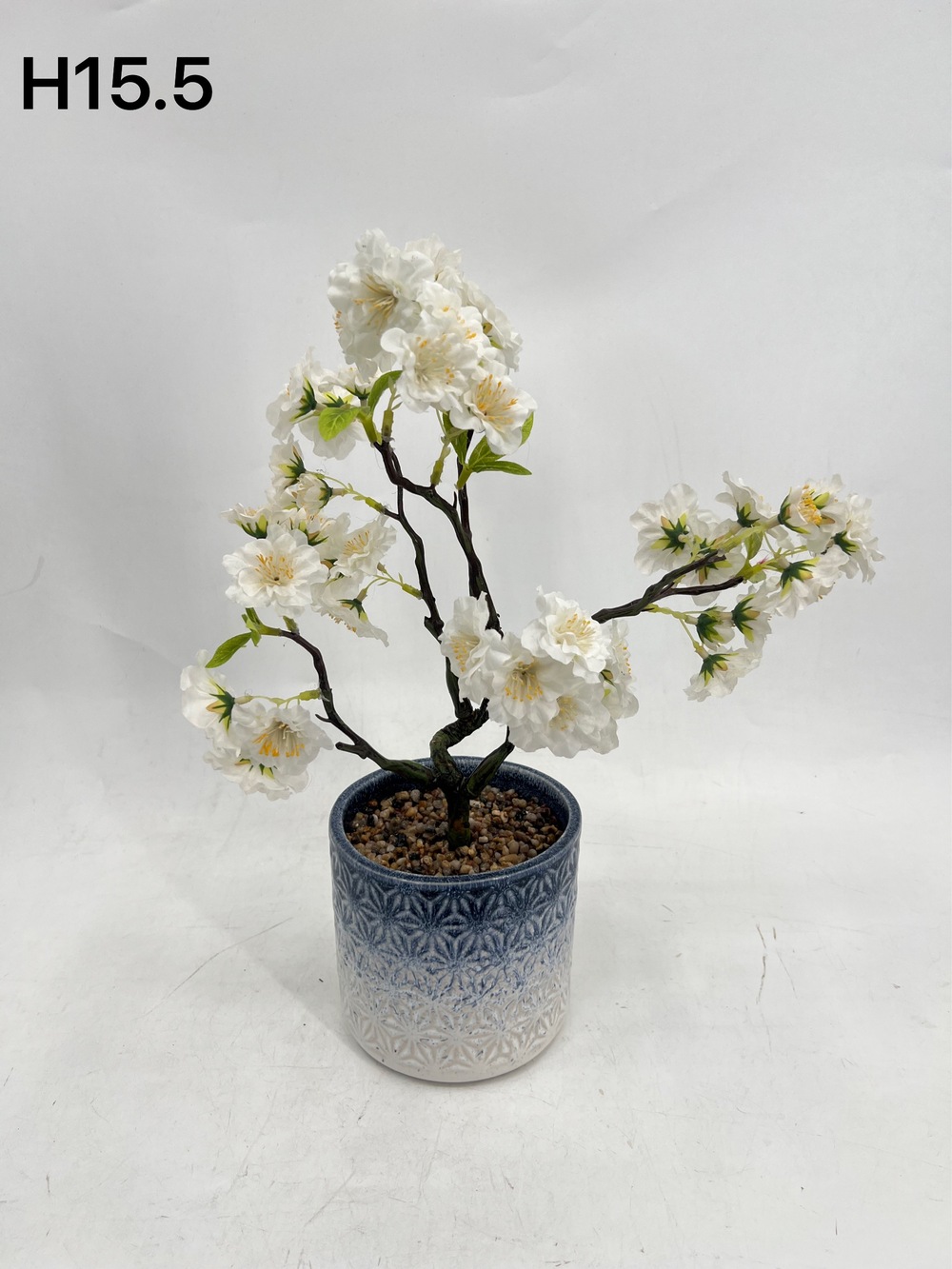 Botanical table decor