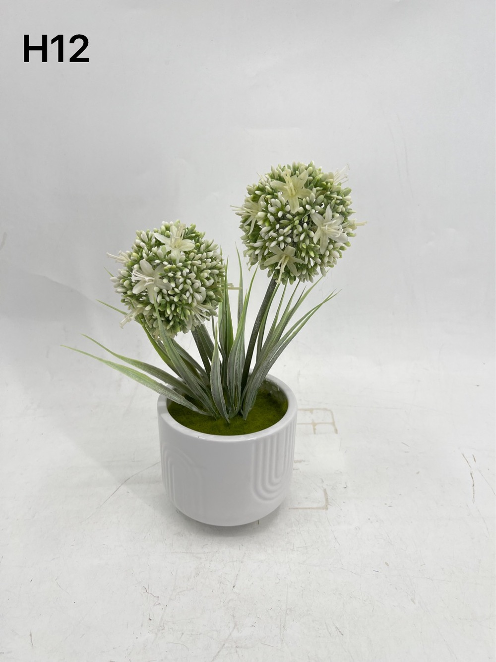 Botanical table decor